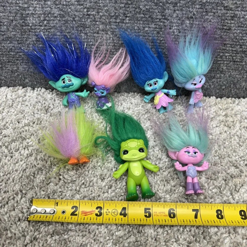 Dreamworks Trolls lot toy figures miniatures frog boy girl and other (READ)